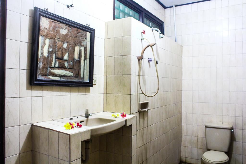 Berlian Inn 꾸따 외부 사진